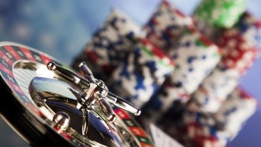 hawa mobile app interface showing live football markets and casino games